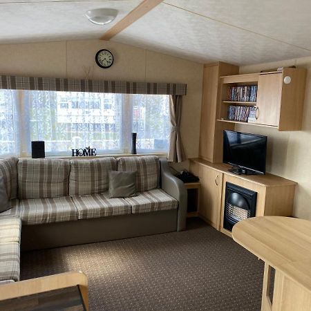 3 Bedroom 8 Berth Standard Basic Caravans With Hot Tub,Mountain Bikes 태터셜 외부 사진