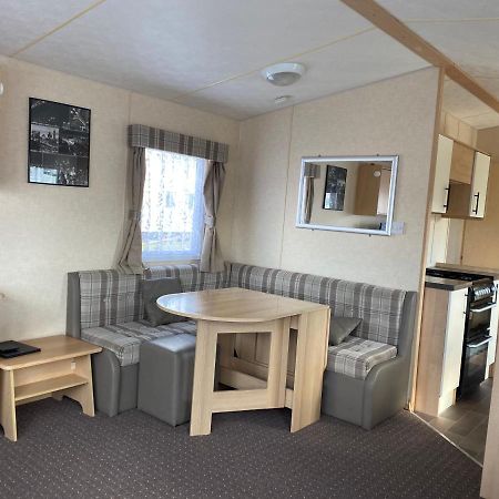 3 Bedroom 8 Berth Standard Basic Caravans With Hot Tub,Mountain Bikes 태터셜 외부 사진