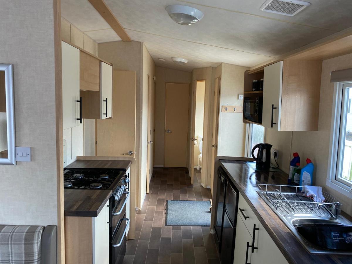 3 Bedroom 8 Berth Standard Basic Caravans With Hot Tub,Mountain Bikes 태터셜 외부 사진