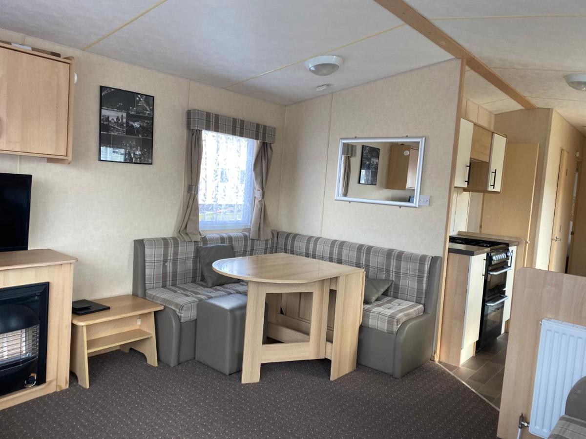 3 Bedroom 8 Berth Standard Basic Caravans With Hot Tub,Mountain Bikes 태터셜 외부 사진